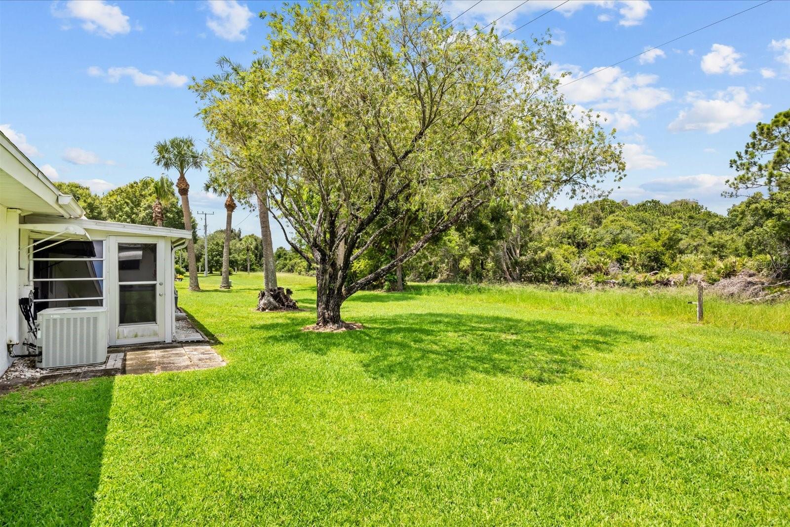127 LAKES END DR #C, FORT PIERCE, FL — photo 20