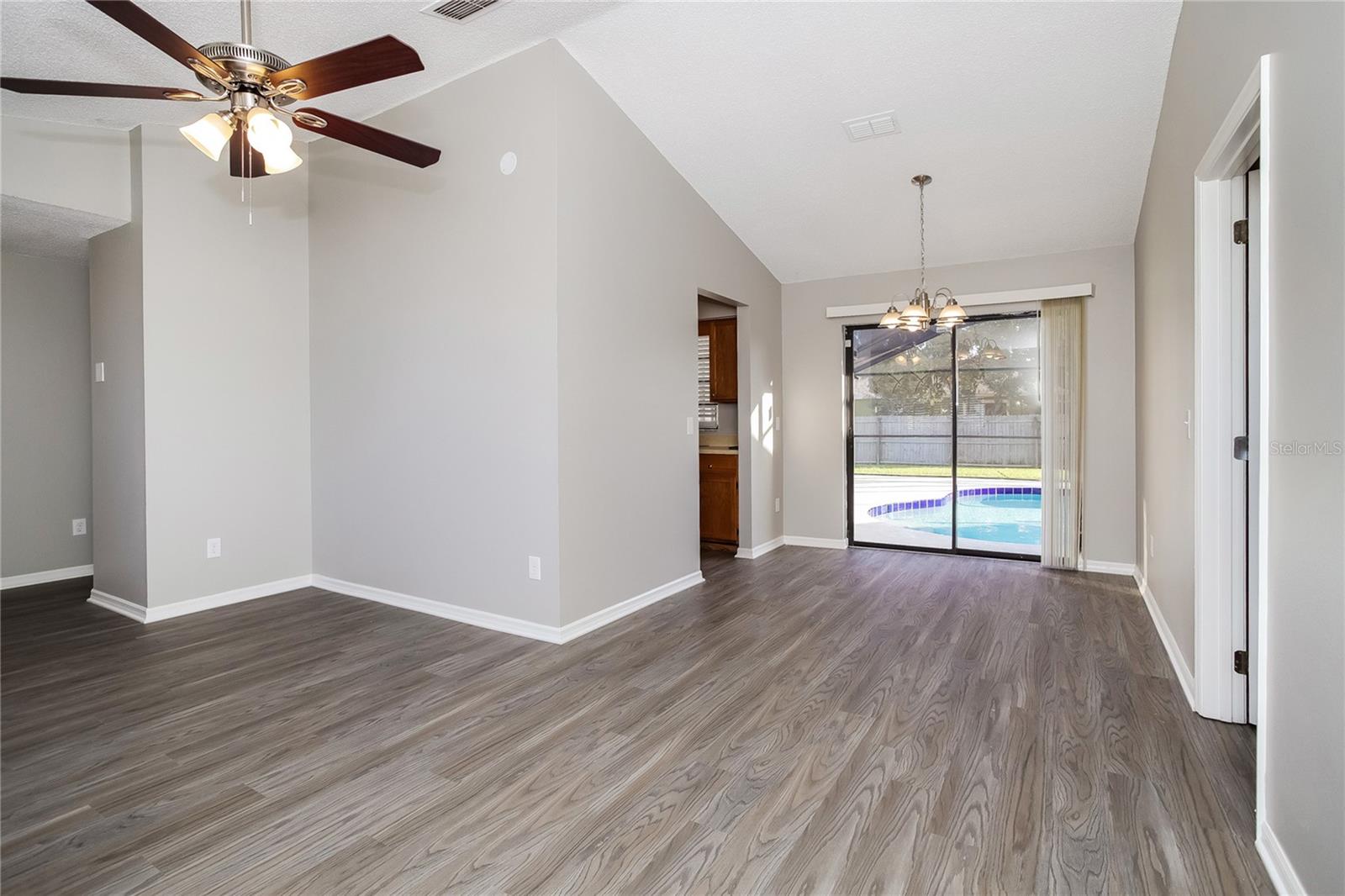 24 BRADFORD CT, KISSIMMEE, FL — photo 2