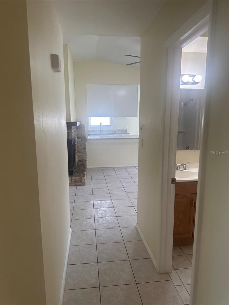 10303 123RD AVE, LARGO, FL — photo 22