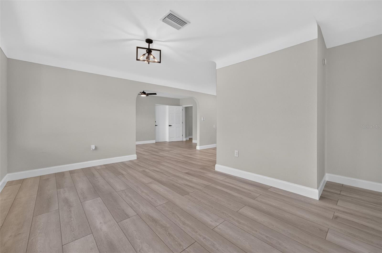 763 65TH AVE S, ST PETERSBURG, FL — photo 2