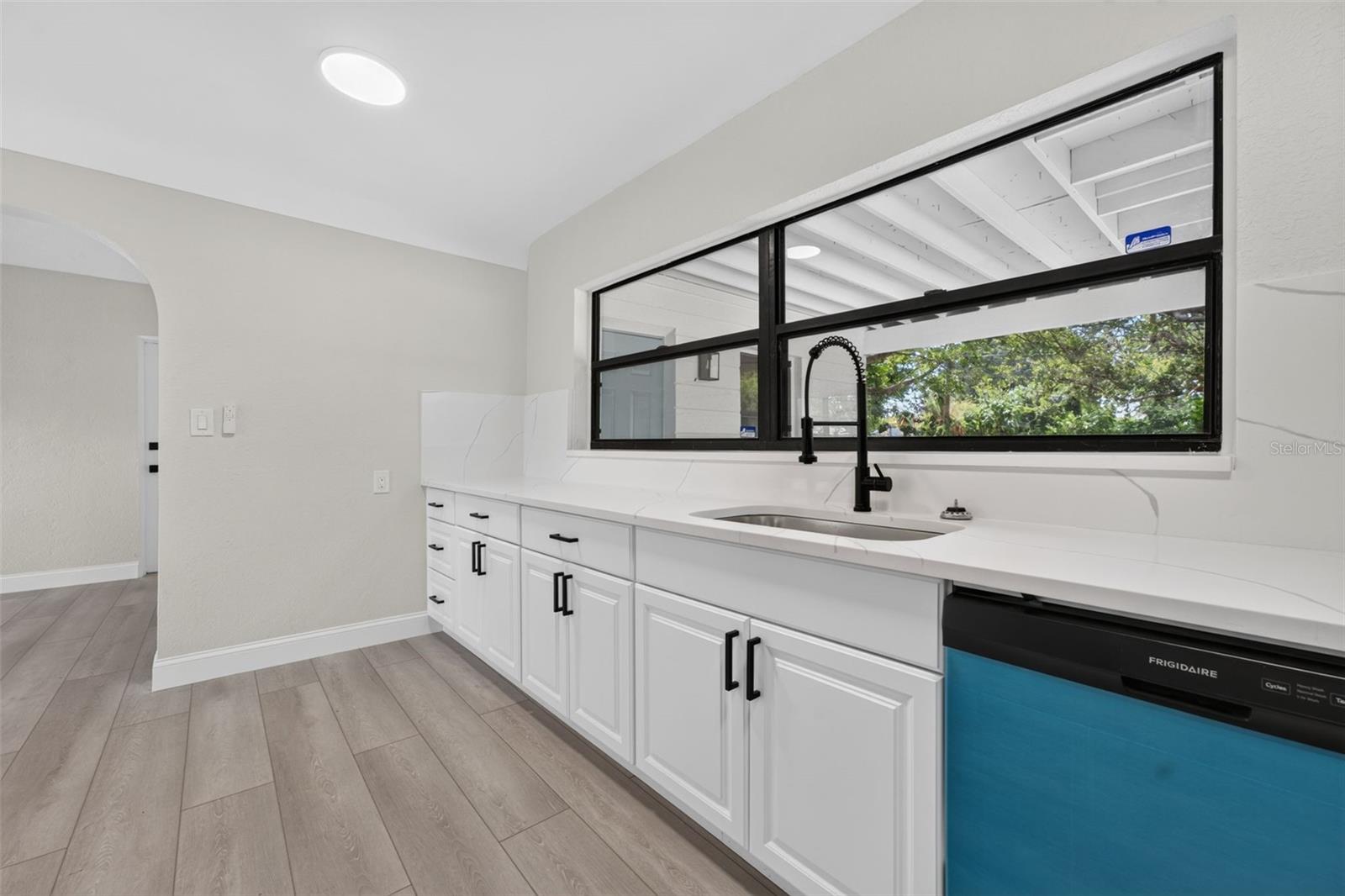 763 65TH AVE S, ST PETERSBURG, FL — photo 7