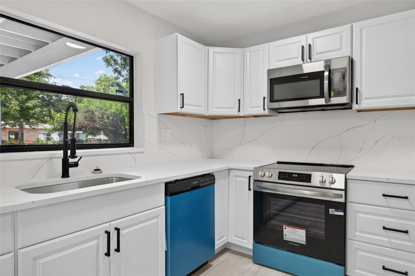 763 65TH AVE S, ST PETERSBURG, FL — photo 8