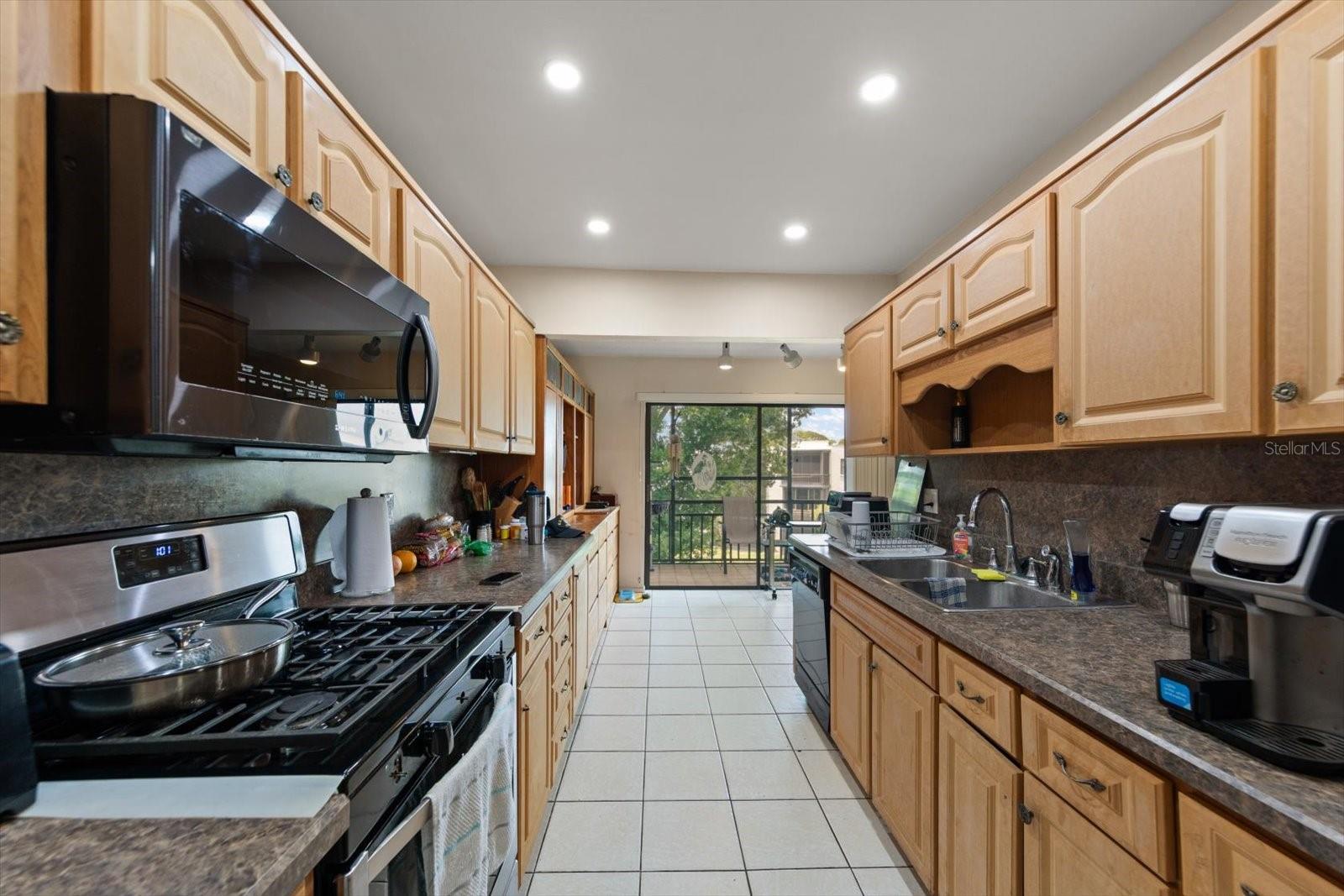5980 TERRACE PARK DR N #310, ST PETERSBURG, FL — photo 21