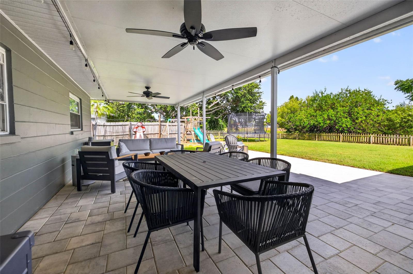 2101 37TH ST N, ST PETERSBURG, FL — photo 39