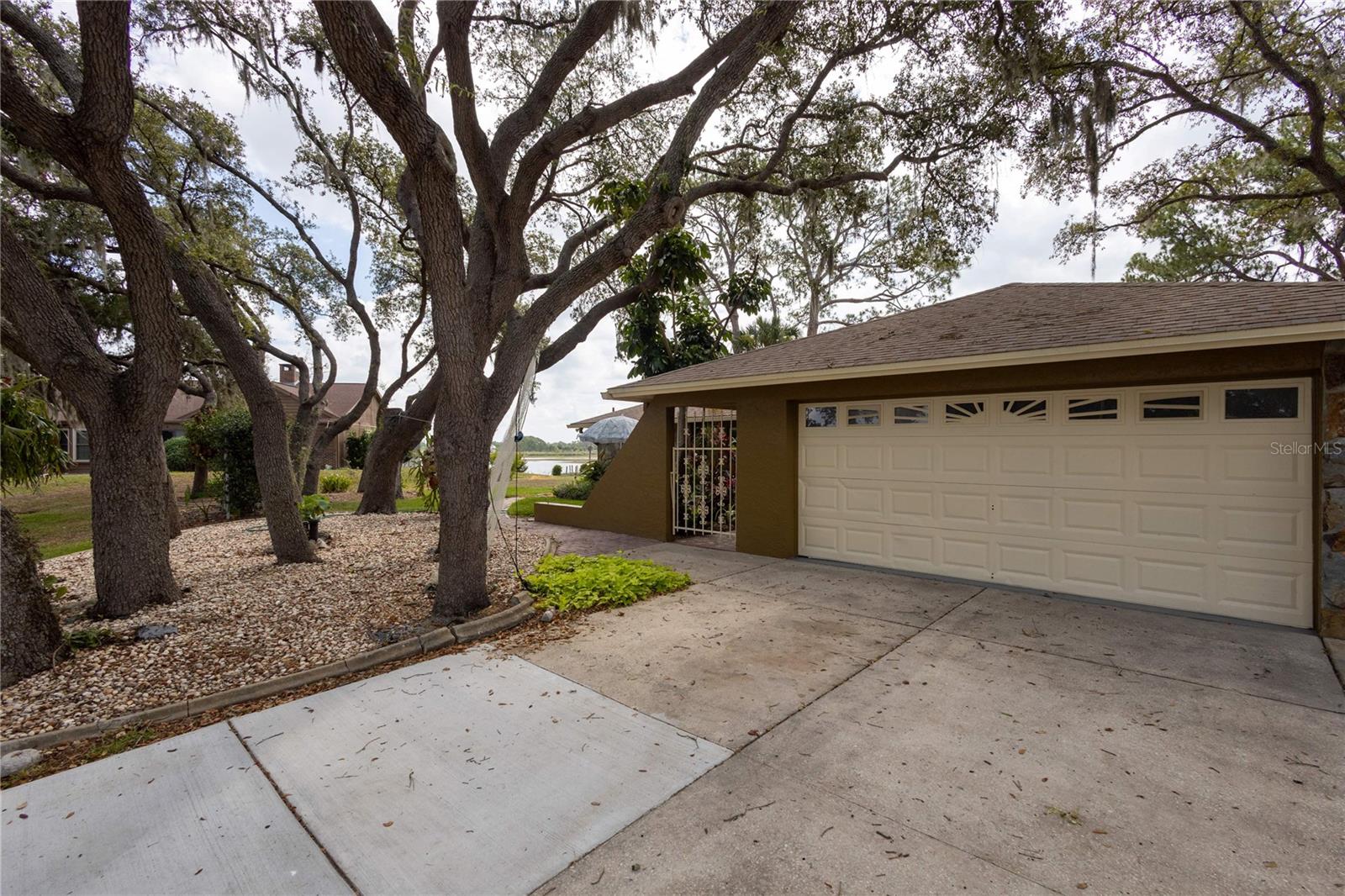 268 EASTPOINT CT, SPRING HILL, FL — photo 6