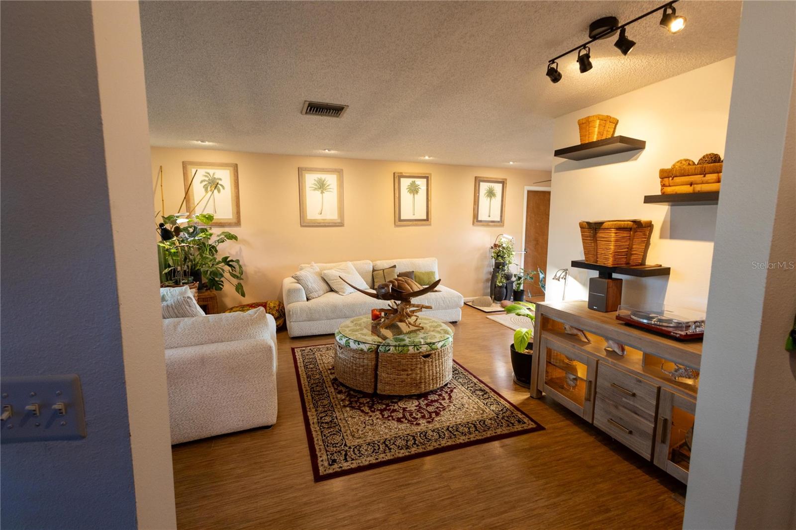 268 EASTPOINT CT, SPRING HILL, FL — photo 8