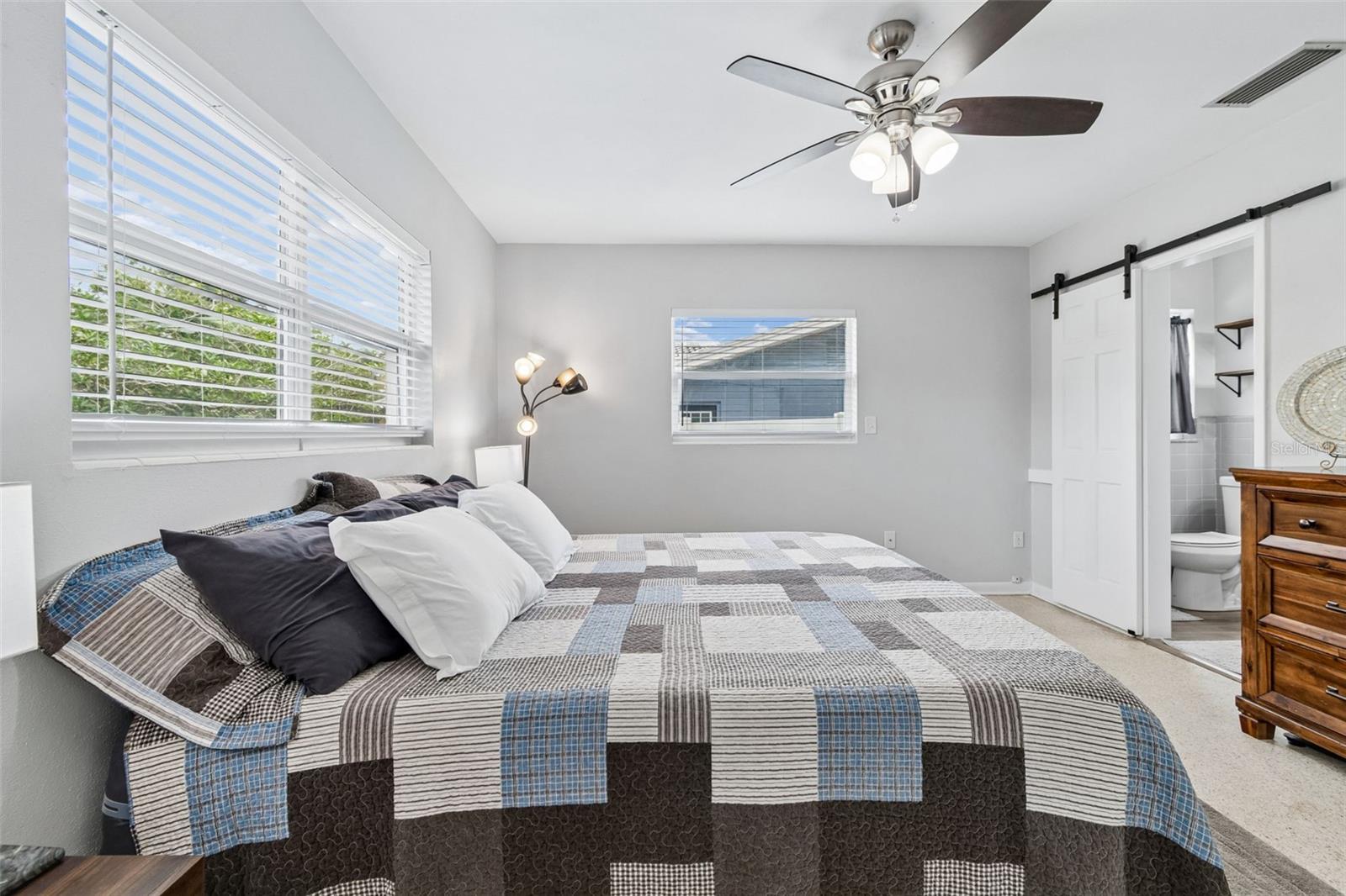 1357 S EVERGREEN AVE, CLEARWATER, FL — photo 30