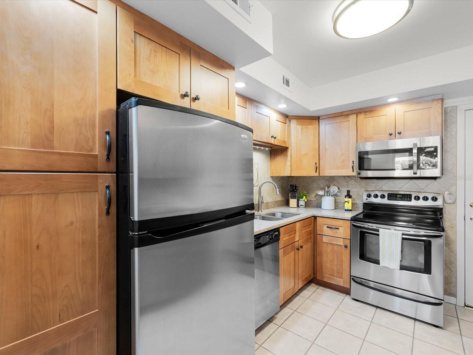 17400 GULF BLVD #J7, ST PETERSBURG, FL — photo 7
