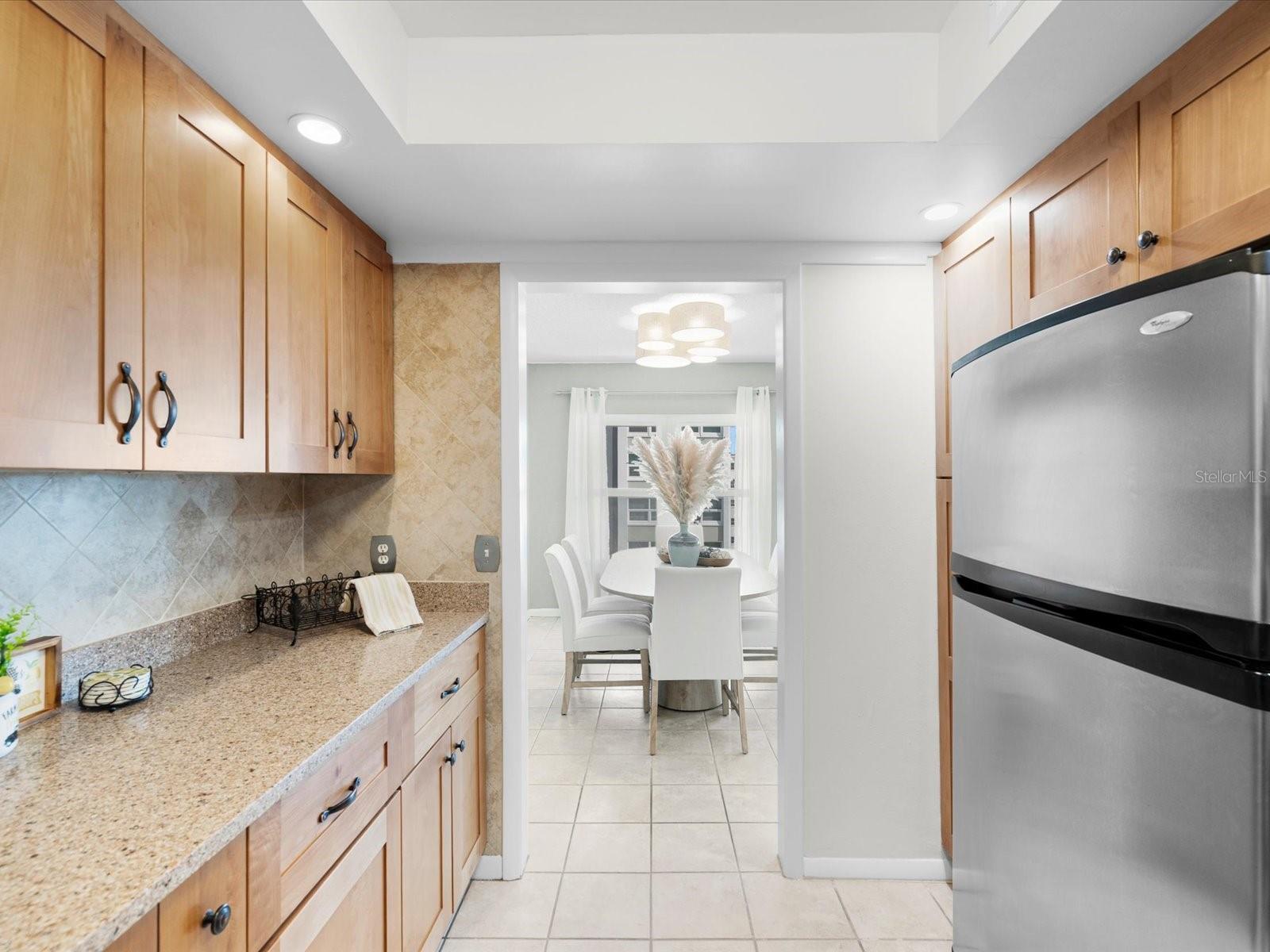 17400 GULF BLVD #J7, ST PETERSBURG, FL — photo 9