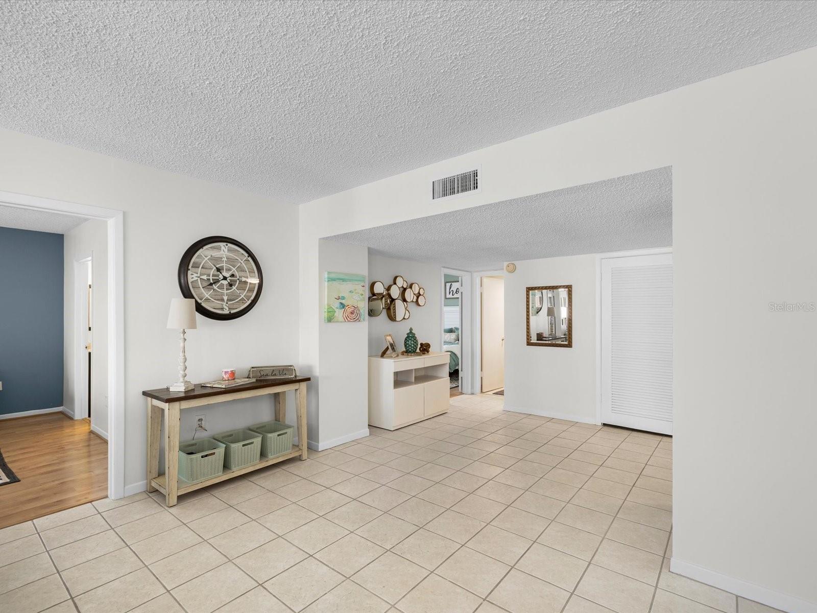17400 GULF BLVD #J7, ST PETERSBURG, FL — photo 19