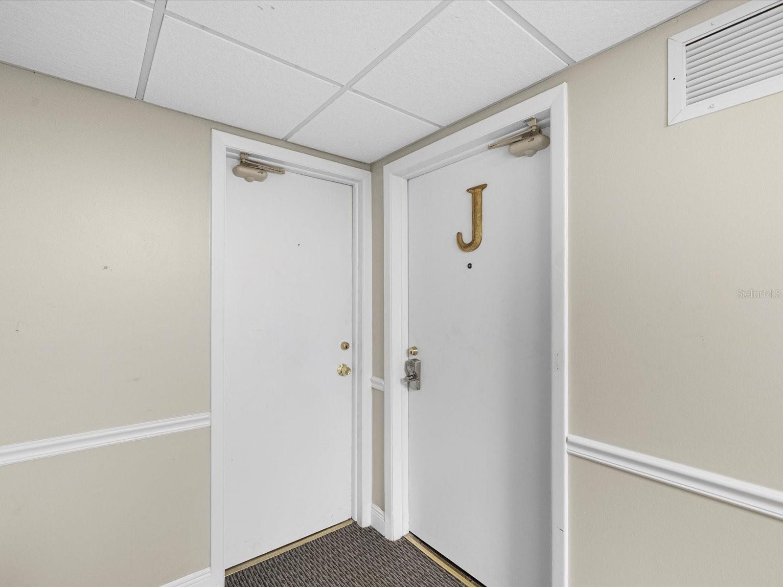 17400 GULF BLVD #J7, ST PETERSBURG, FL — photo 27