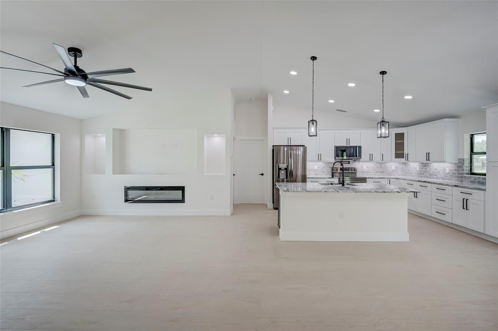 7042 GROVE BLVD, PUNTA GORDA, FL — photo 3