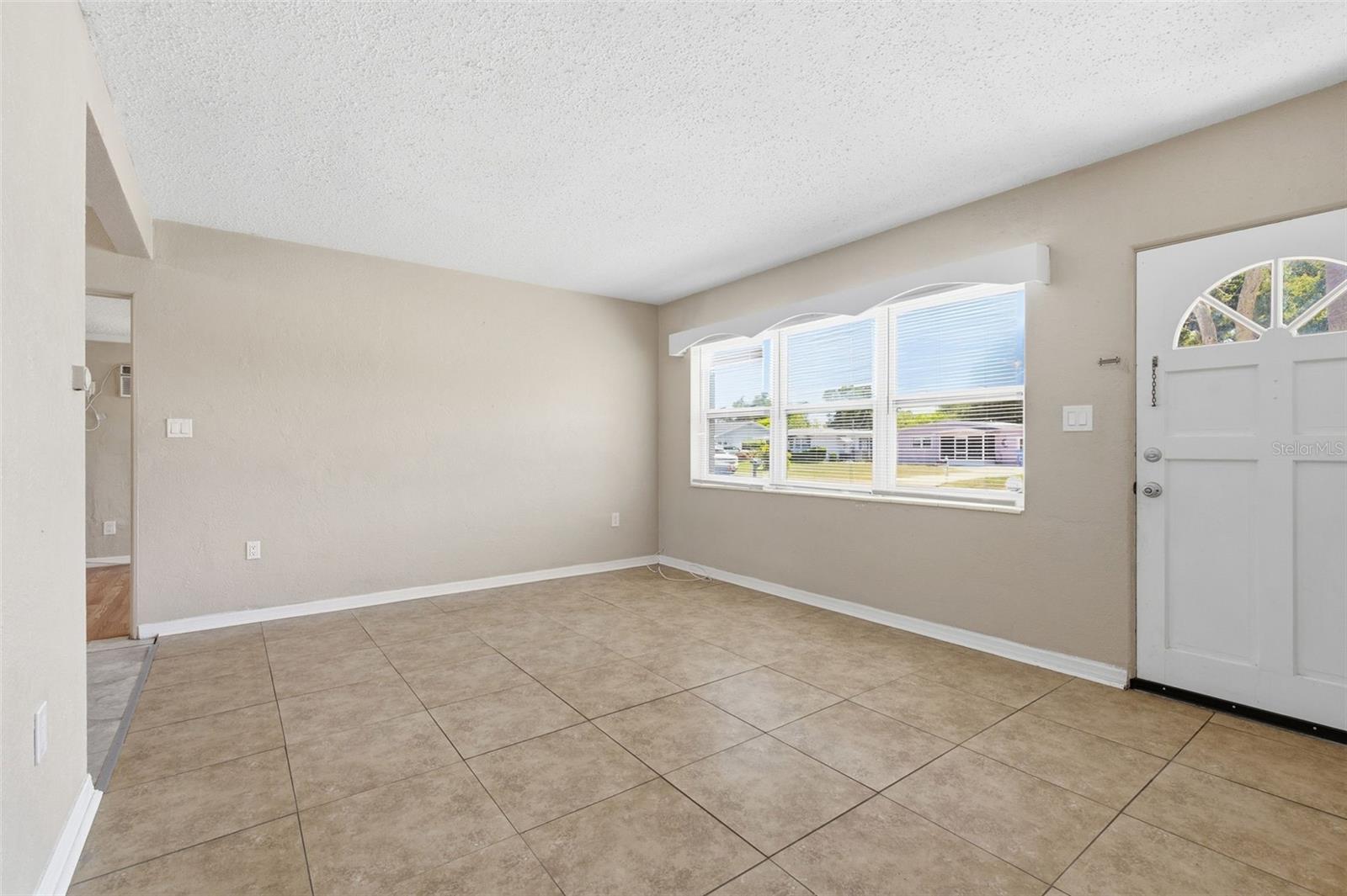 8871 93RD ST, SEMINOLE, FL — photo 3