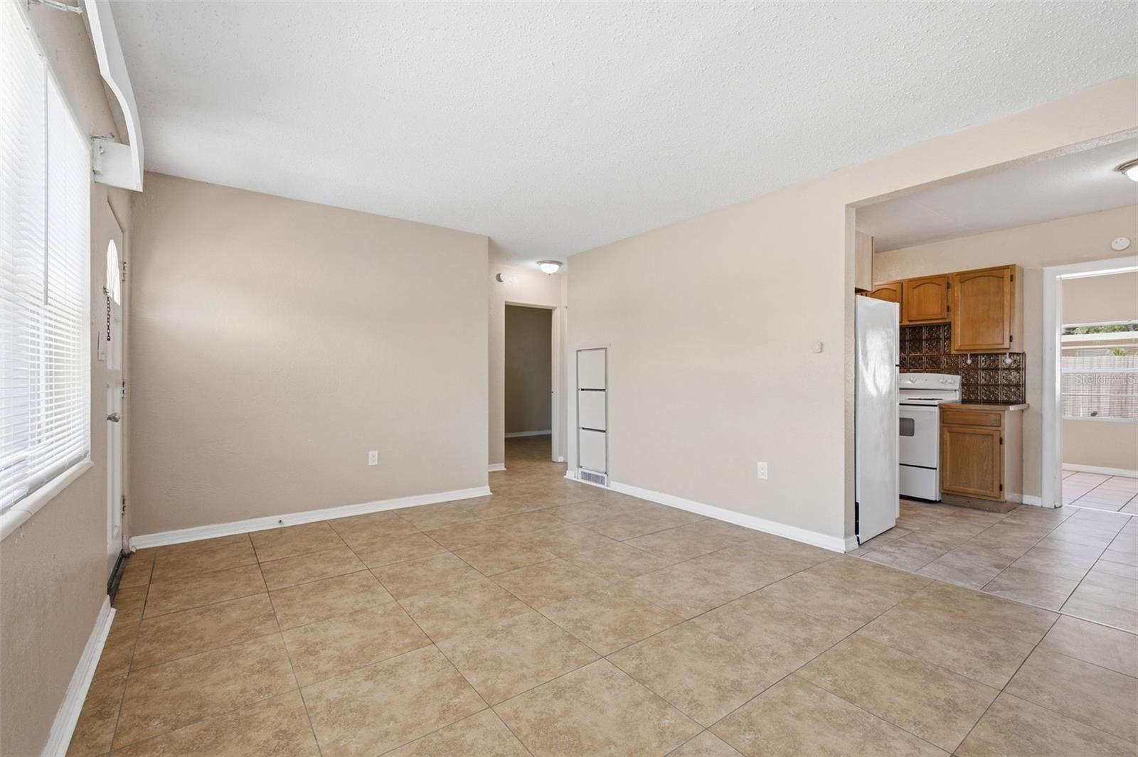8871 93RD ST, SEMINOLE, FL — photo 4