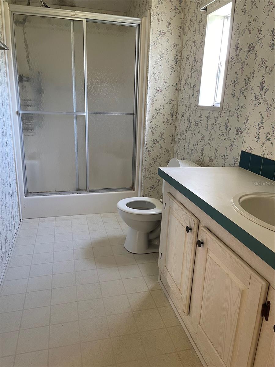 8929 HONEYWELL RD, GIBSONTON, FL — photo 9
