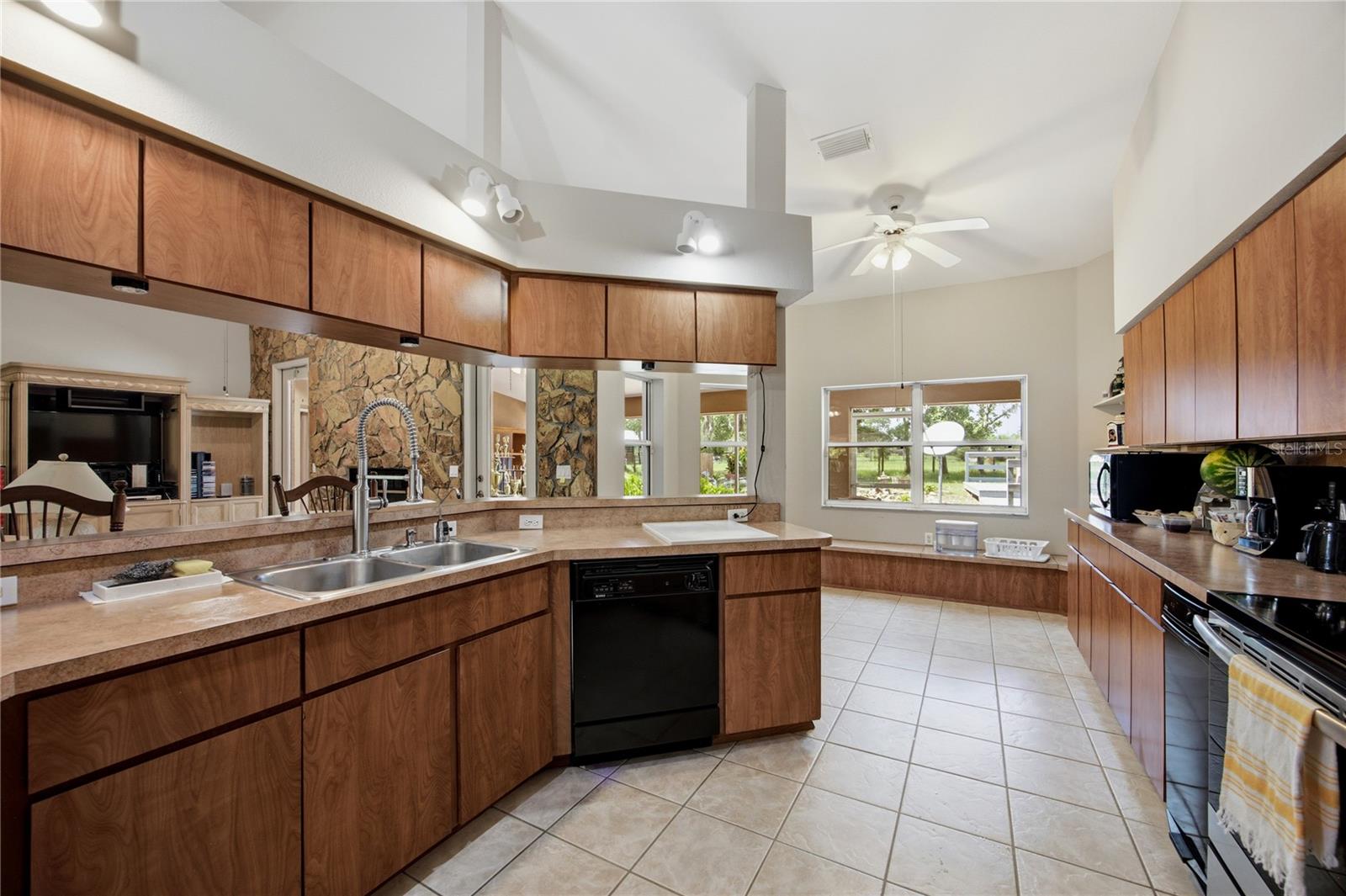 11751 SE 16TH LN, MORRISTON, FL — photo 23
