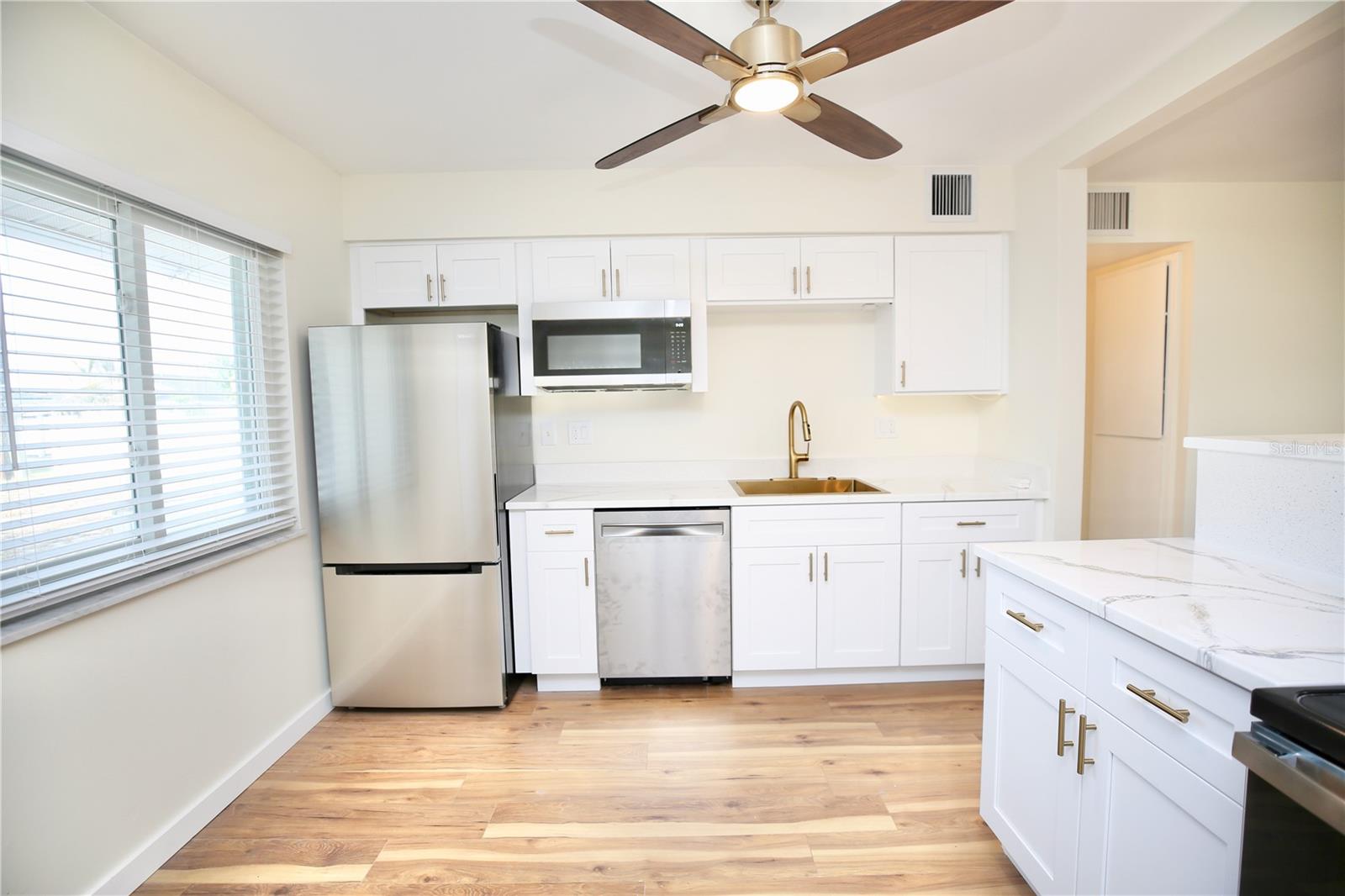 827 LA JOLLA AVE, SUN CITY CENTER, FL — photo 12