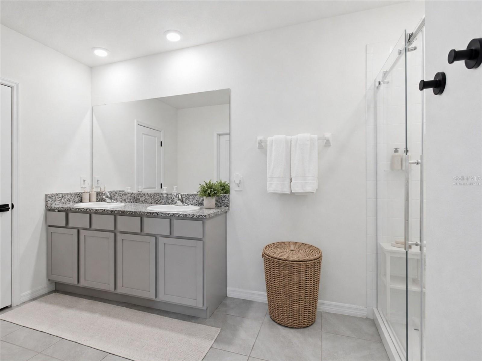 3262 HILLTOP CIR, BRADENTON, FL — photo 15