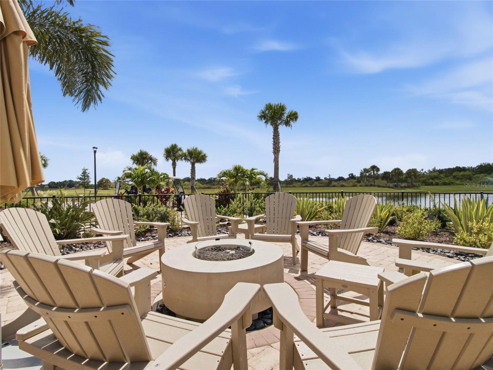 3262 HILLTOP CIR, BRADENTON, FL — photo 43