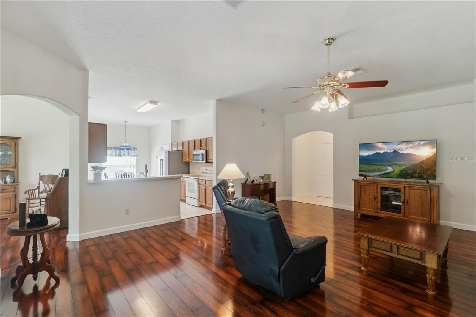 1094 GOLF POINT LOOP, APOPKA, FL — photo 5