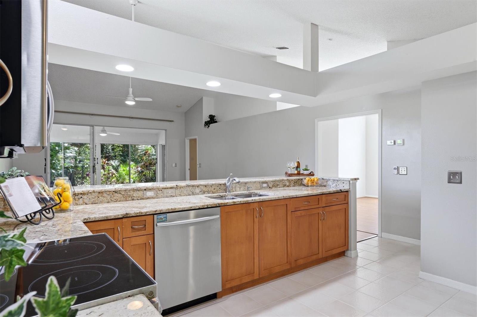 4461 ASCOT CIR N, SARASOTA, FL — photo 13