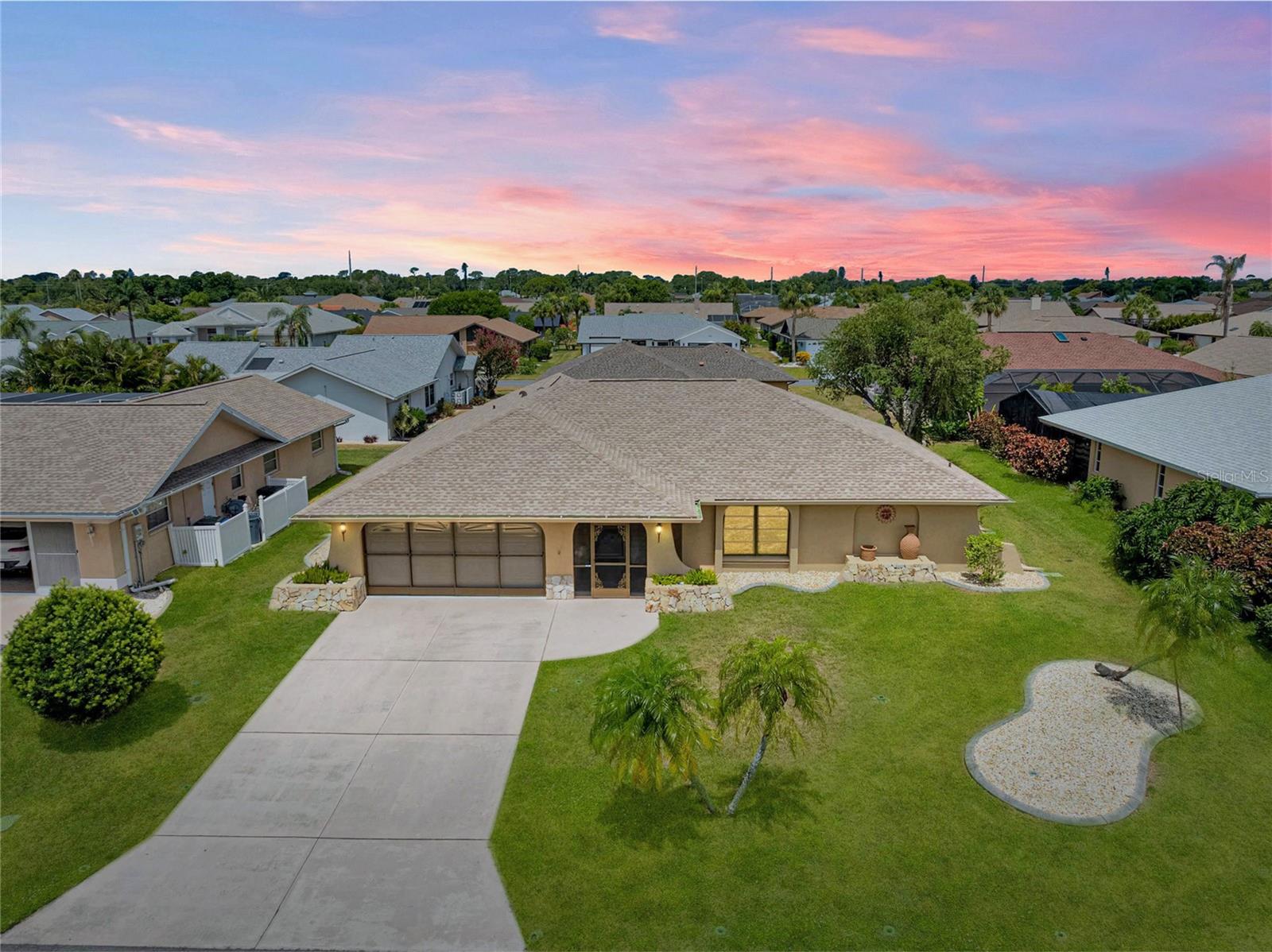 5852 LINCOLN RD, VENICE, FL