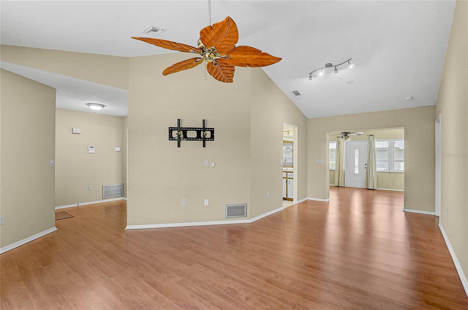 5852 LINCOLN RD, VENICE, FL — photo 4