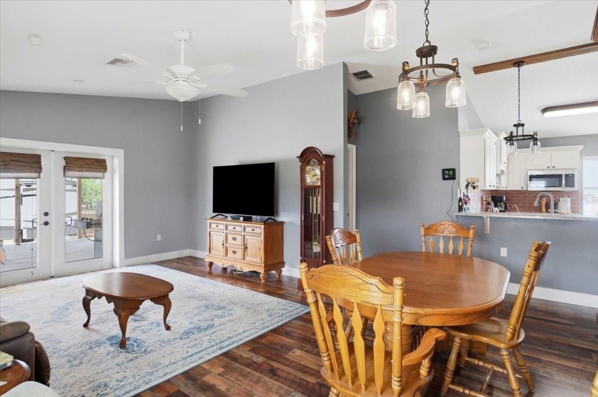 115 SEMINOLE RD, BABSON PARK, FL — photo 12
