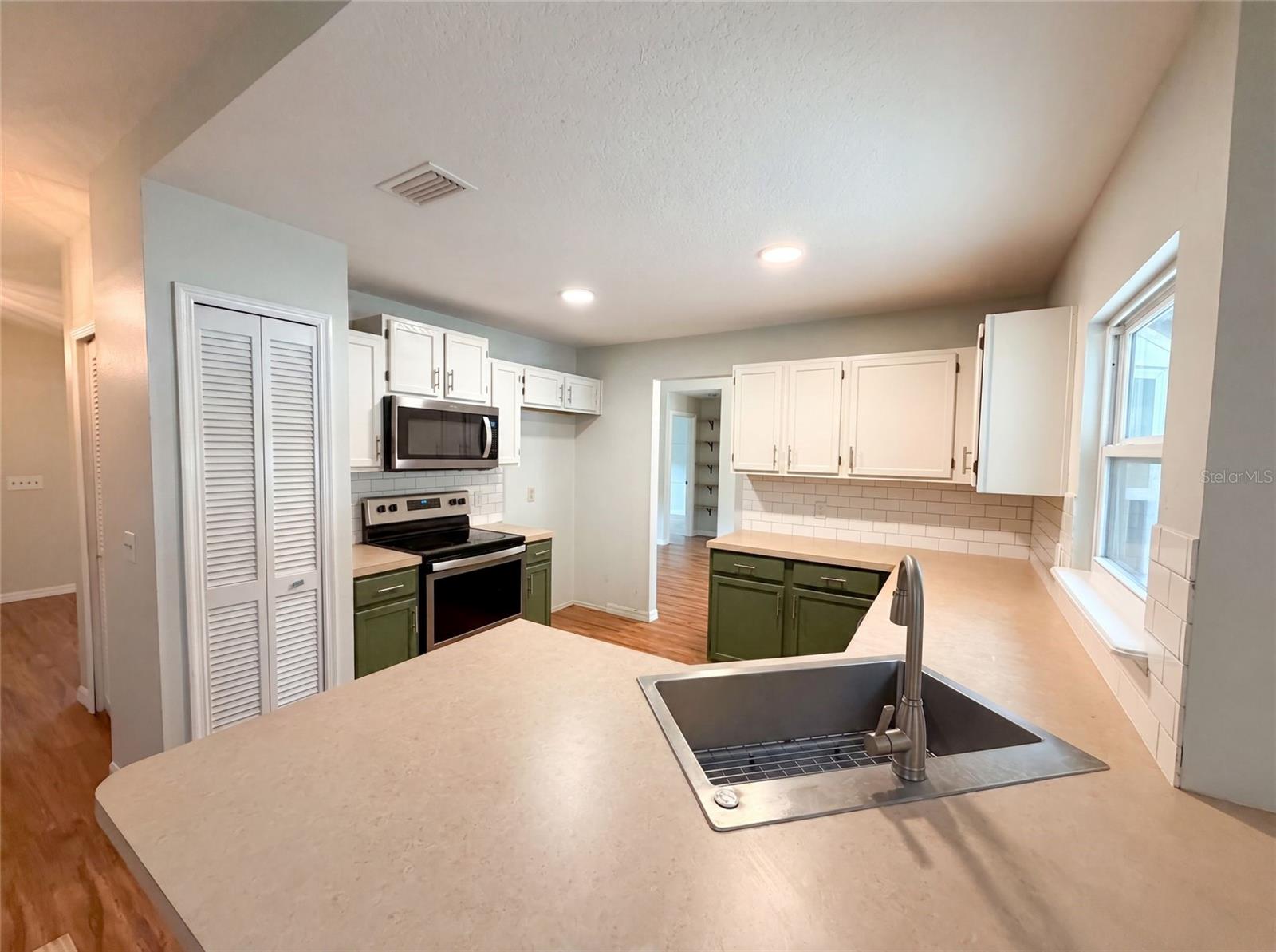 546 PENNS NECK DR, DELAND, FL — photo 15
