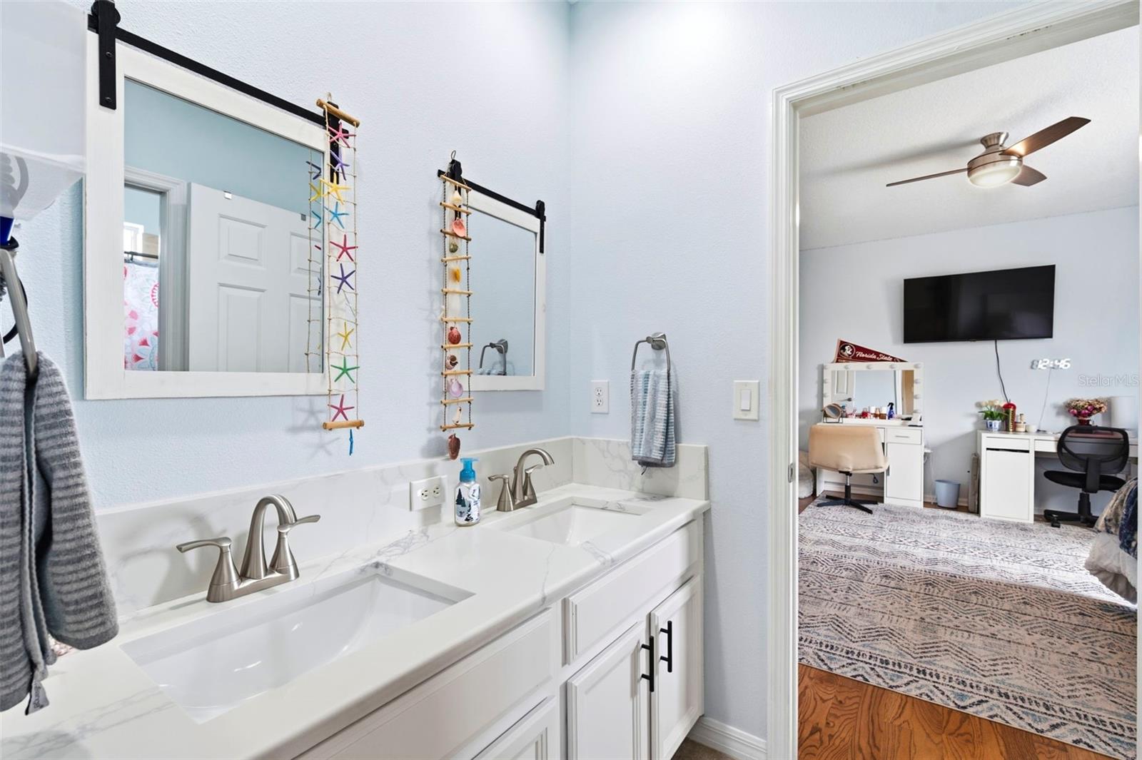 3530 VALENCIA COVE CT, LAND O LAKES, FL — photo 56