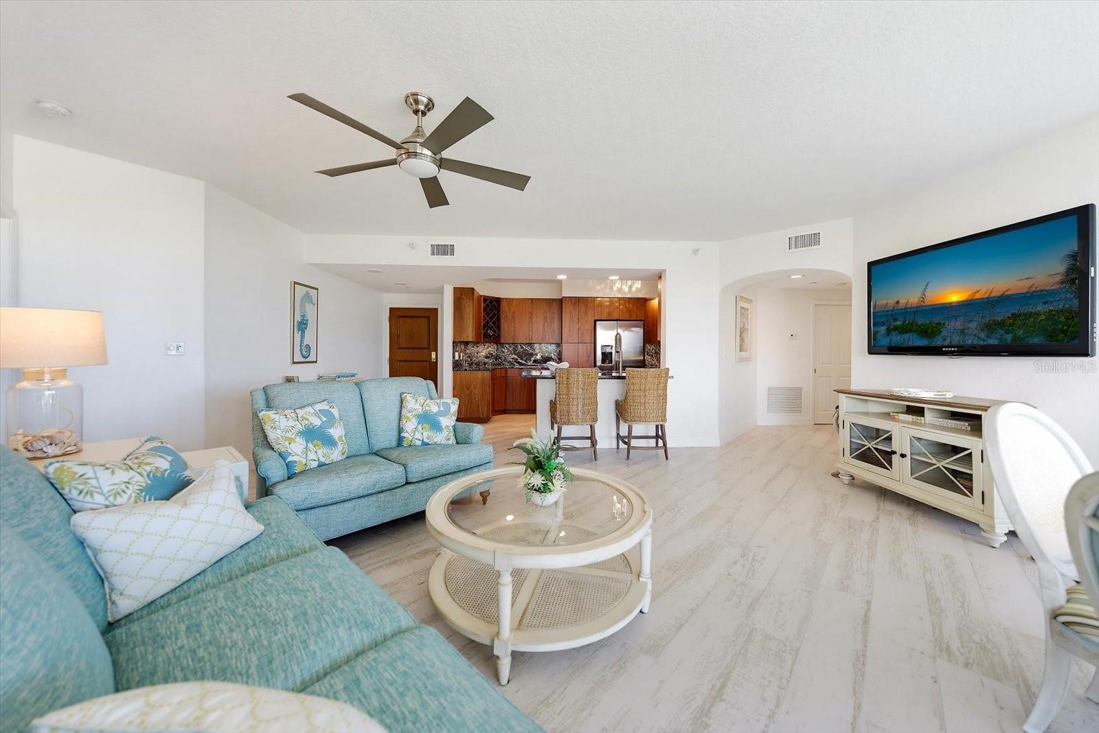 1170 GULF BLVD #404, CLEARWATER BEACH, FL — photo 11