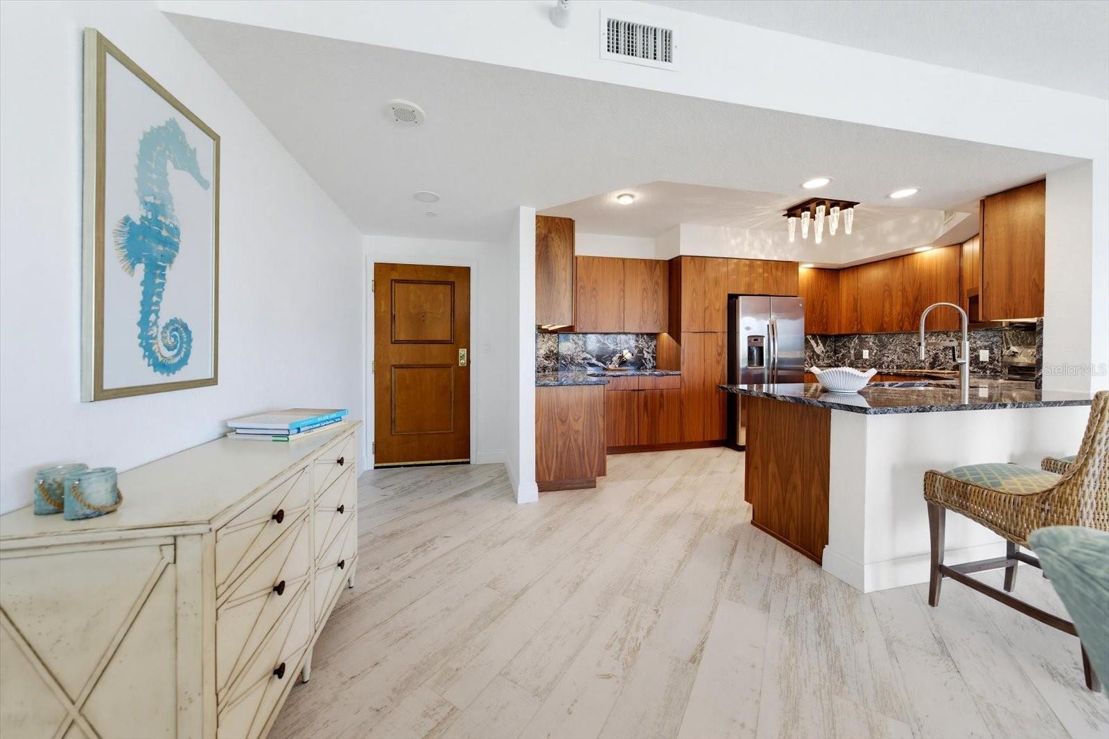 1170 GULF BLVD #404, CLEARWATER BEACH, FL — photo 12