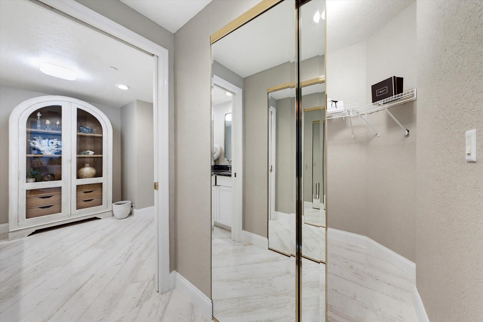 1170 GULF BLVD #404, CLEARWATER BEACH, FL — photo 21