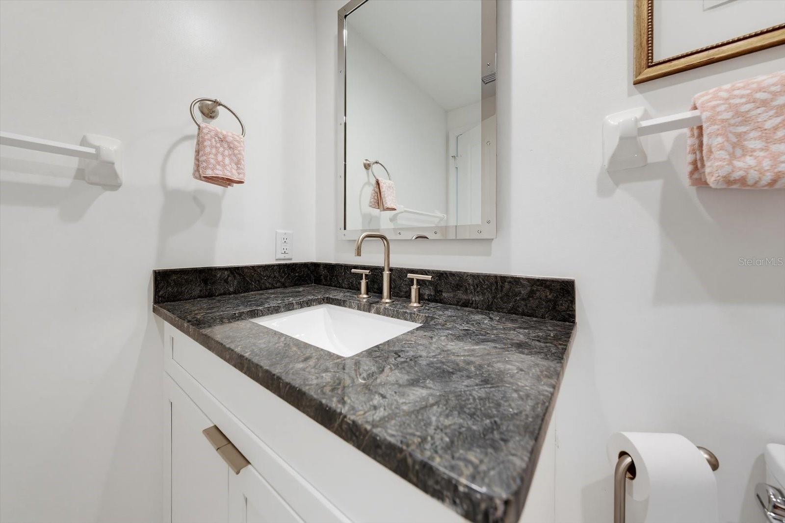 1170 GULF BLVD #404, CLEARWATER BEACH, FL — photo 28