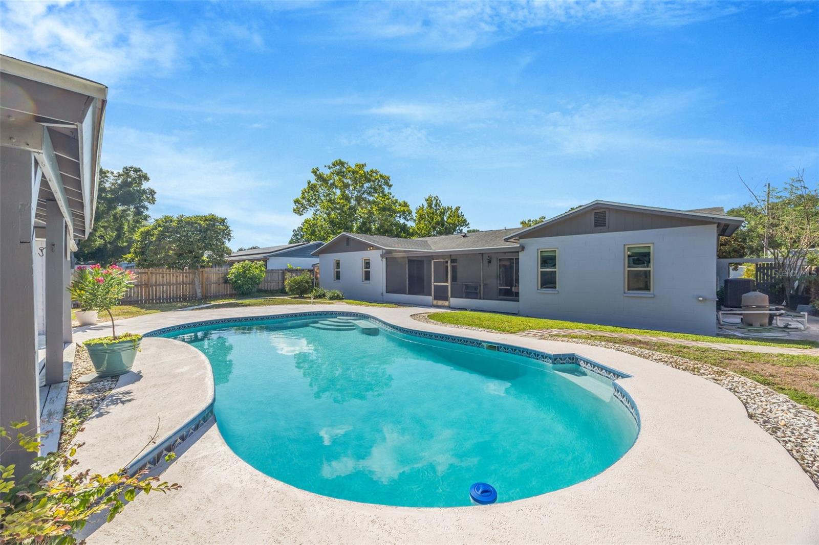 4608 SOUTHBREEZE DR, TAMPA, FL — photo 44