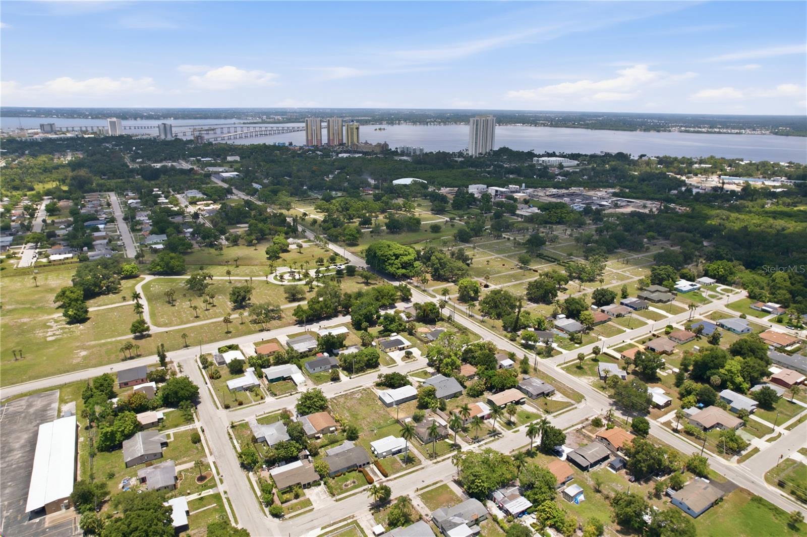 1629 PAWNEE ST, FORT MYERS, FL — photo 28