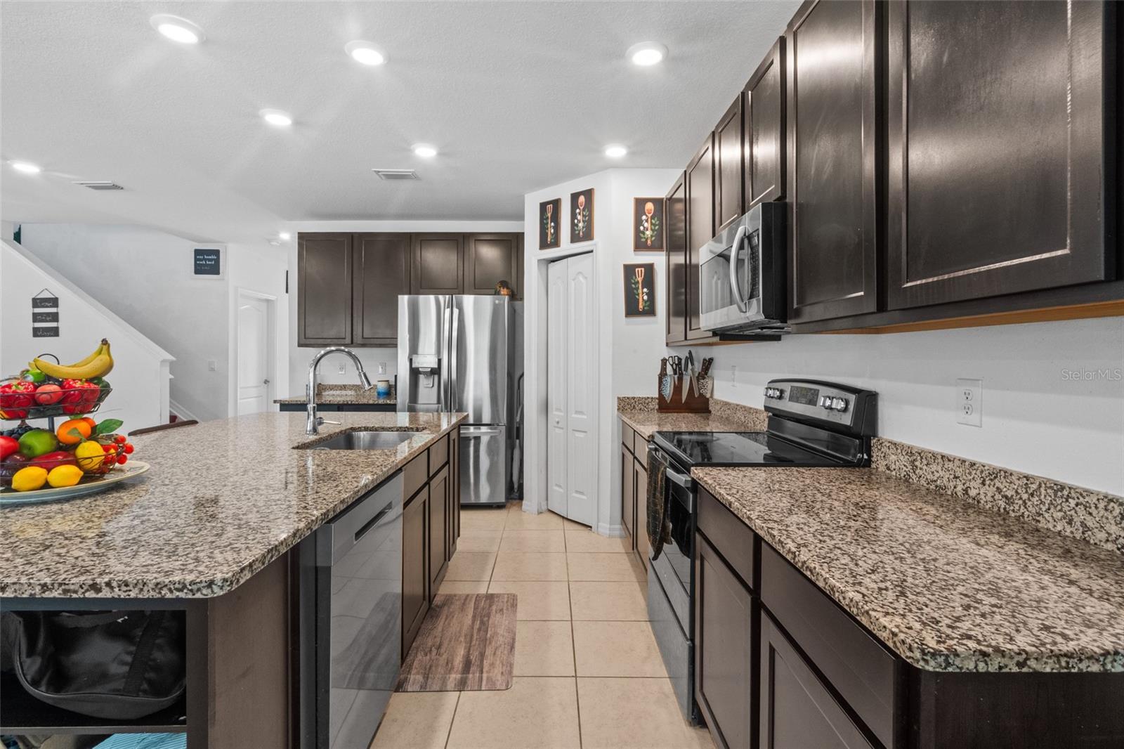 672 NW 247TH TERR, NEWBERRY, FL — photo 8