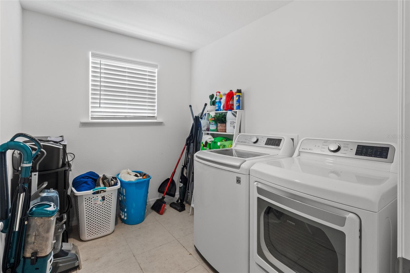 672 NW 247TH TERR, NEWBERRY, FL — photo 25