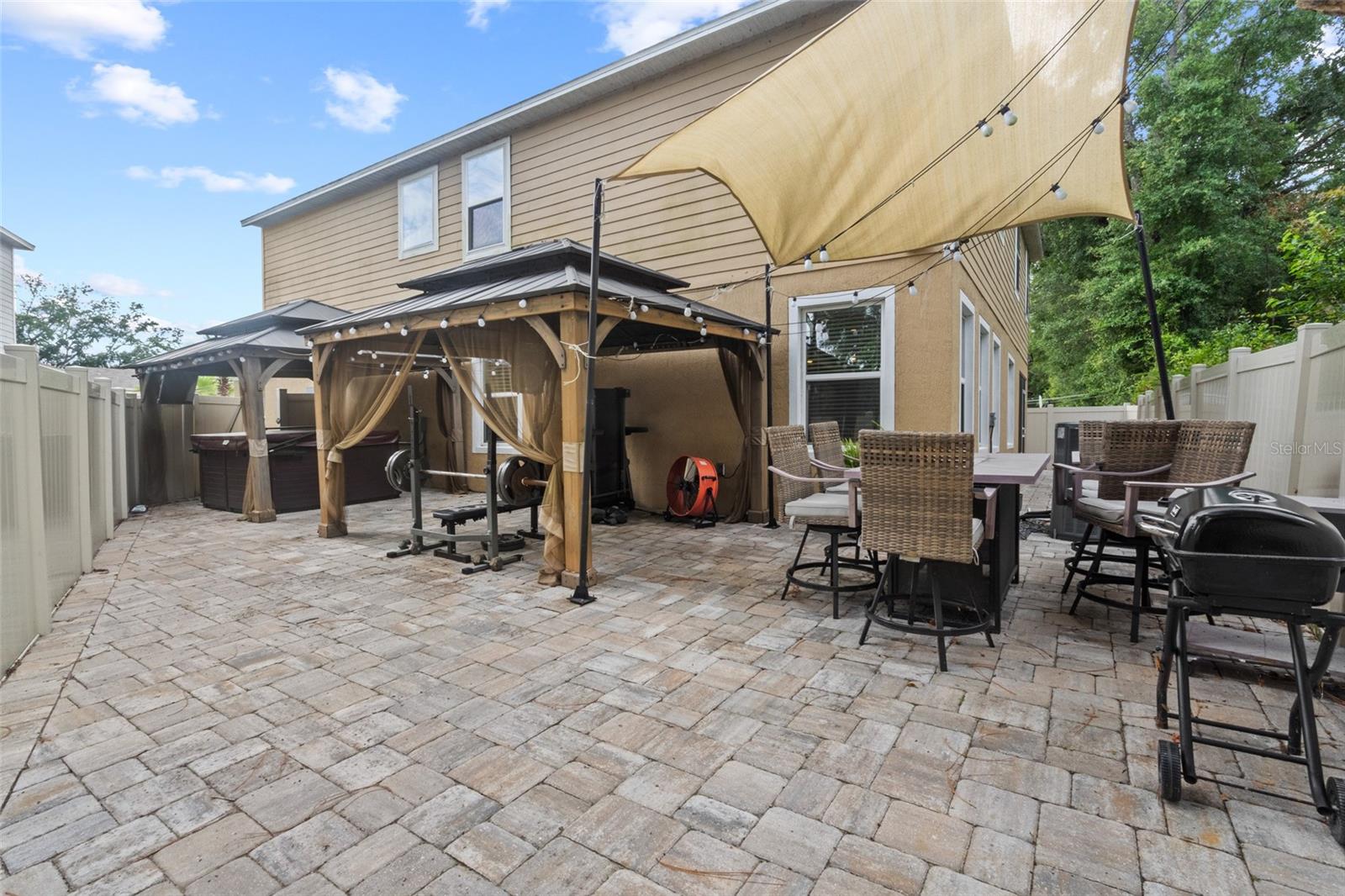 672 NW 247TH TERR, NEWBERRY, FL — photo 32