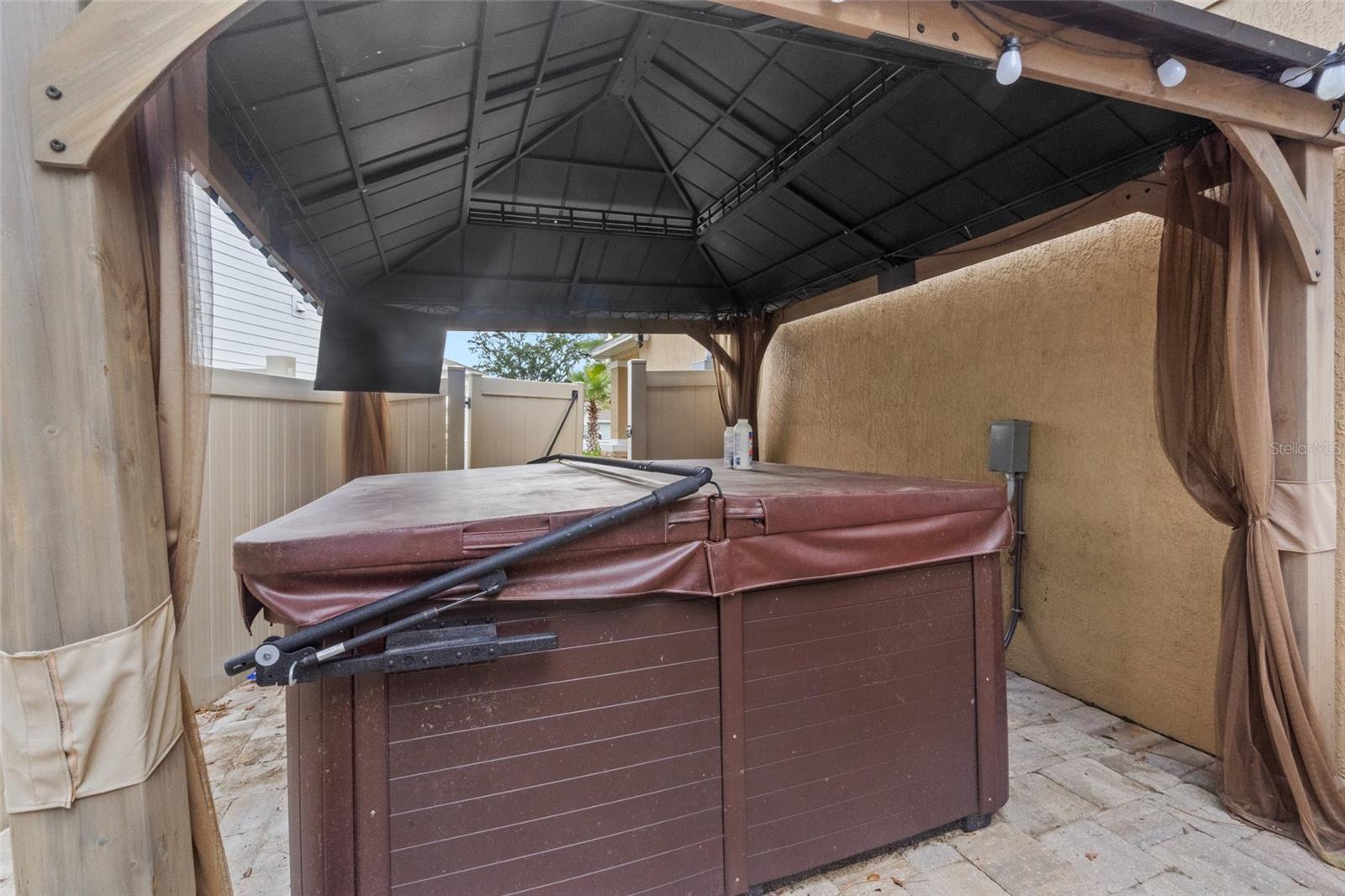 672 NW 247TH TERR, NEWBERRY, FL — photo 35