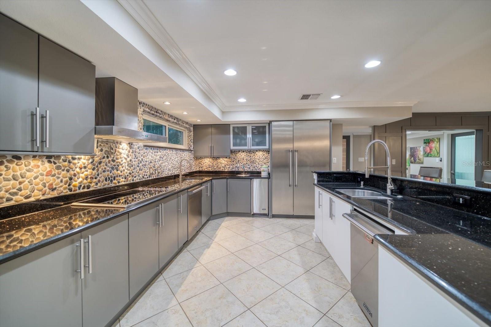 101 HARRISON AVE, BELLEAIR BEACH, FL — photo 23