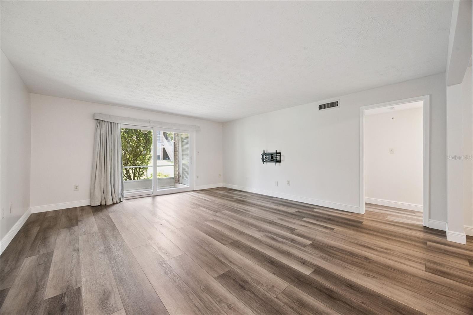 4300 LAKE UNDERHILL RD #23B2, ORLANDO, FL — photo 3