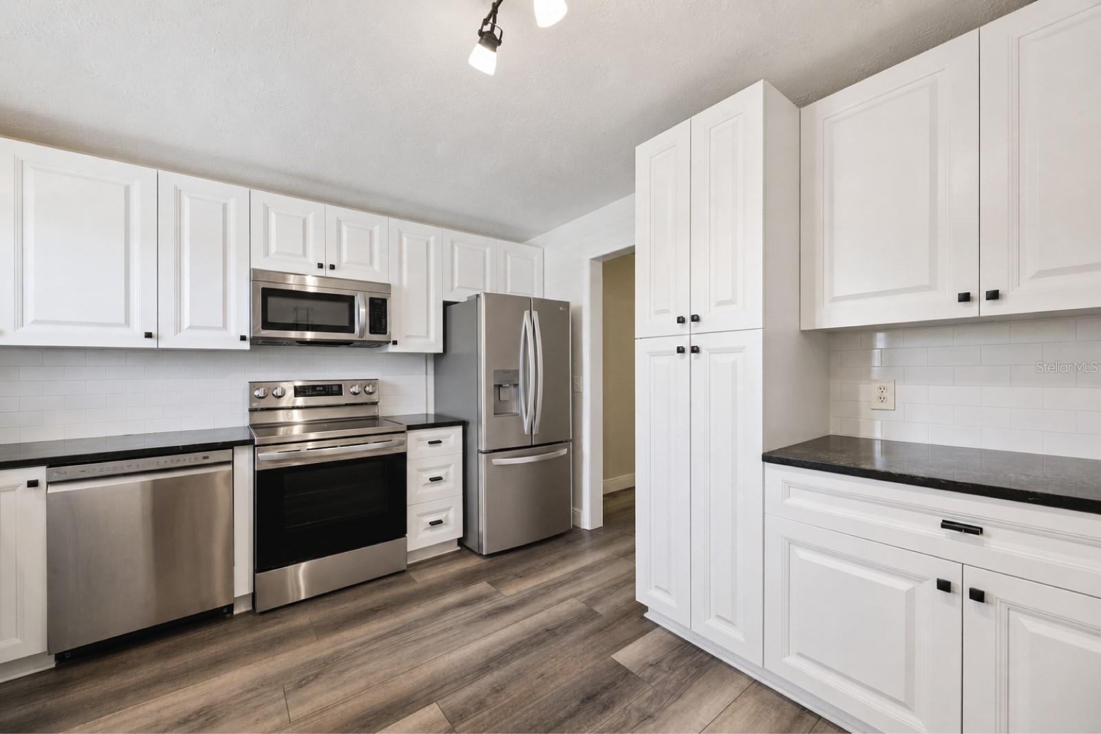 4300 LAKE UNDERHILL RD #23B2, ORLANDO, FL — photo 6