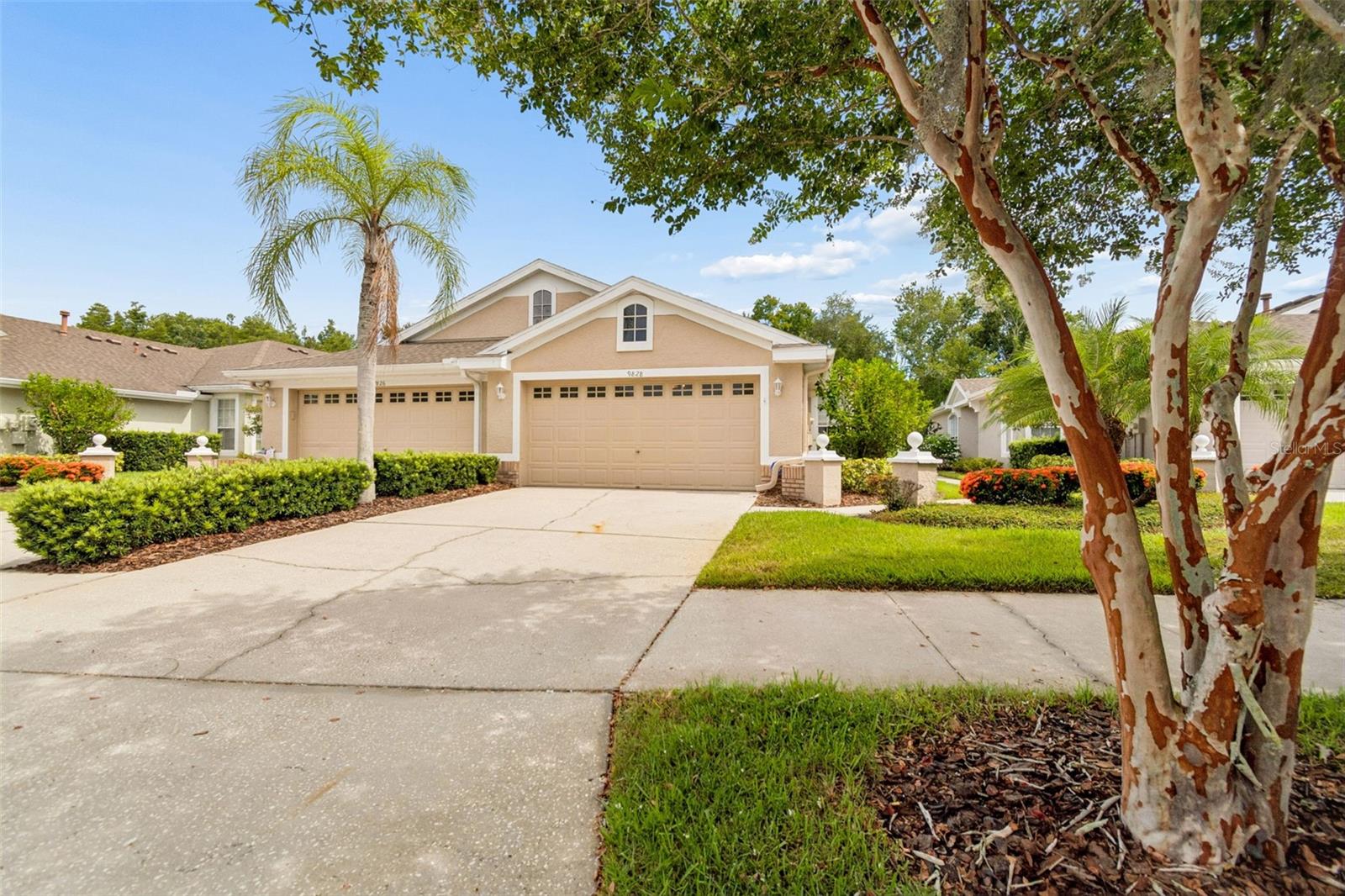 9828 BRIDGETON DR, TAMPA, FL — photo 4