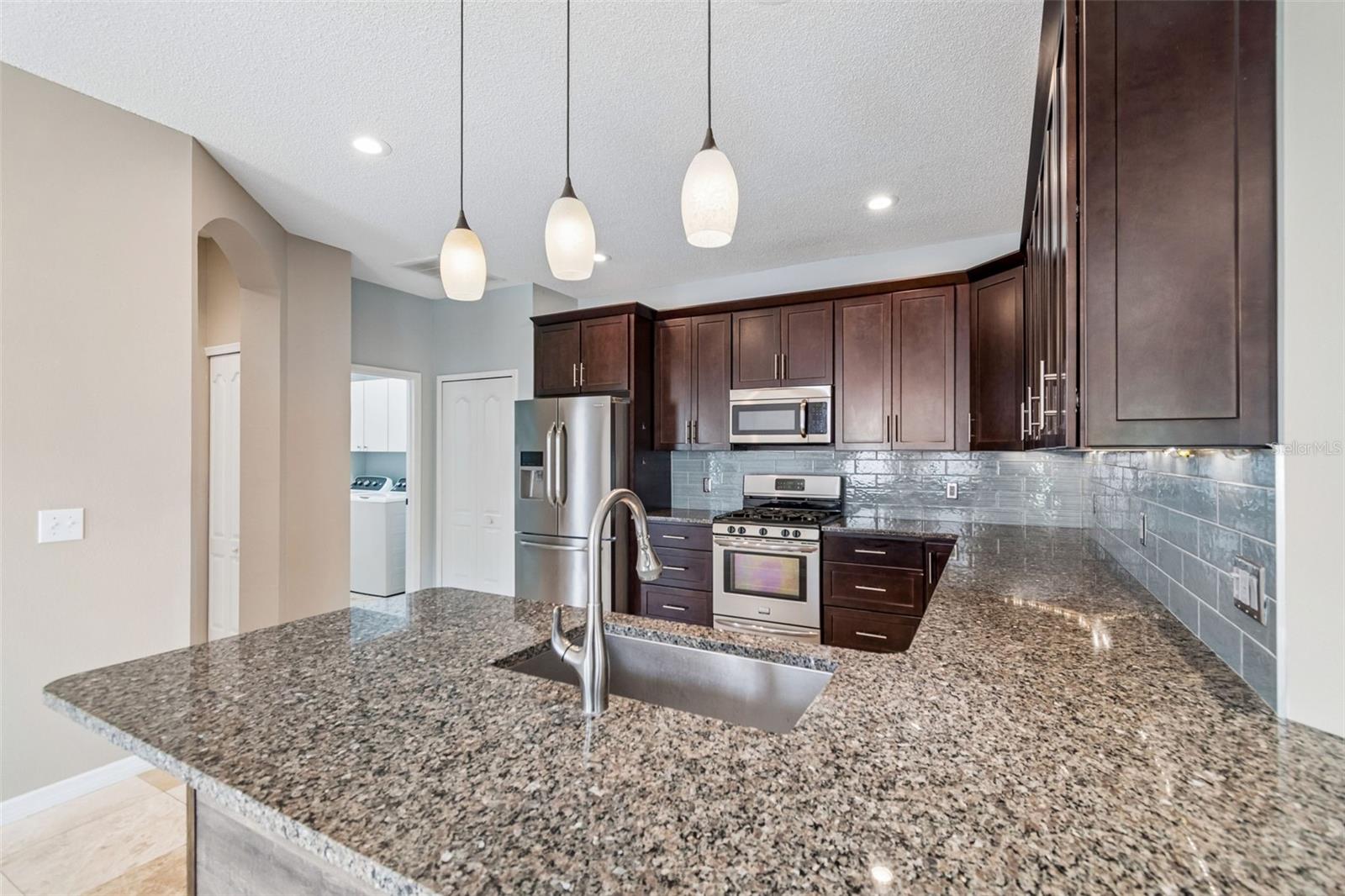 9828 BRIDGETON DR, TAMPA, FL — photo 17