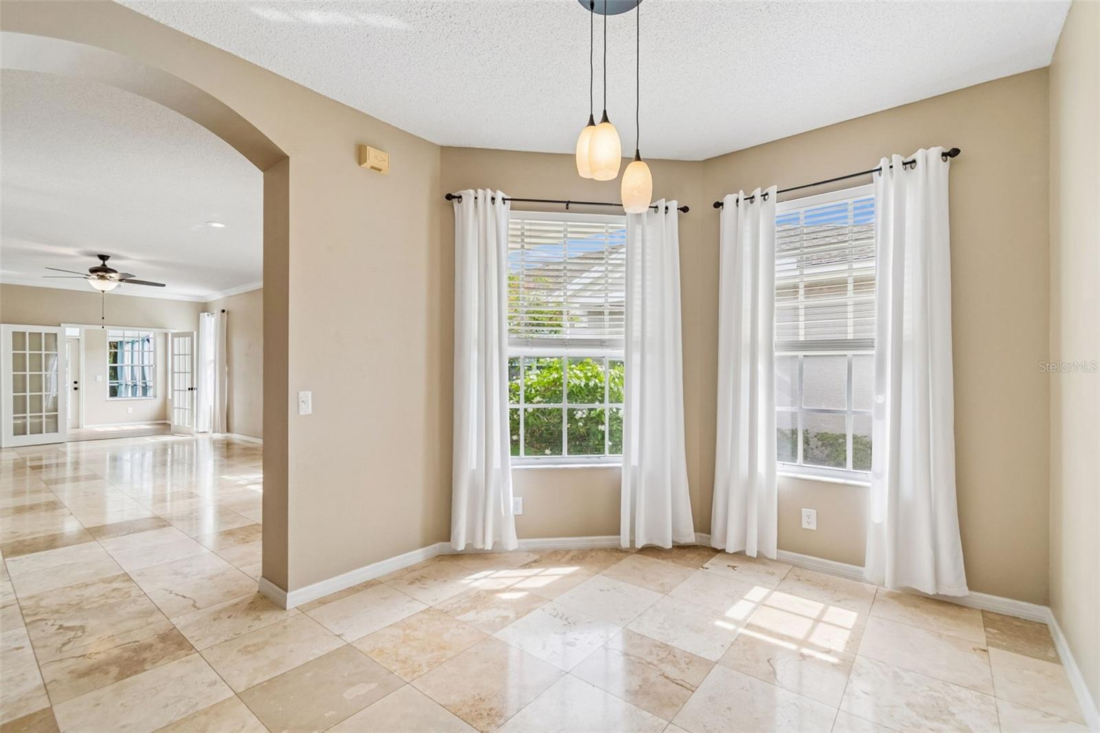 9828 BRIDGETON DR, TAMPA, FL — photo 28