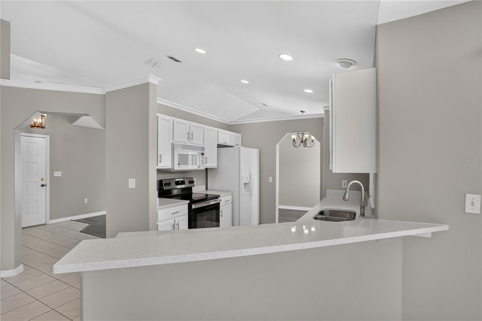 308 CLERMONT DR, KISSIMMEE, FL — photo 18