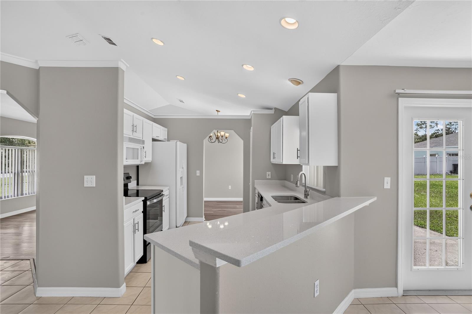 308 CLERMONT DR, KISSIMMEE, FL — photo 19