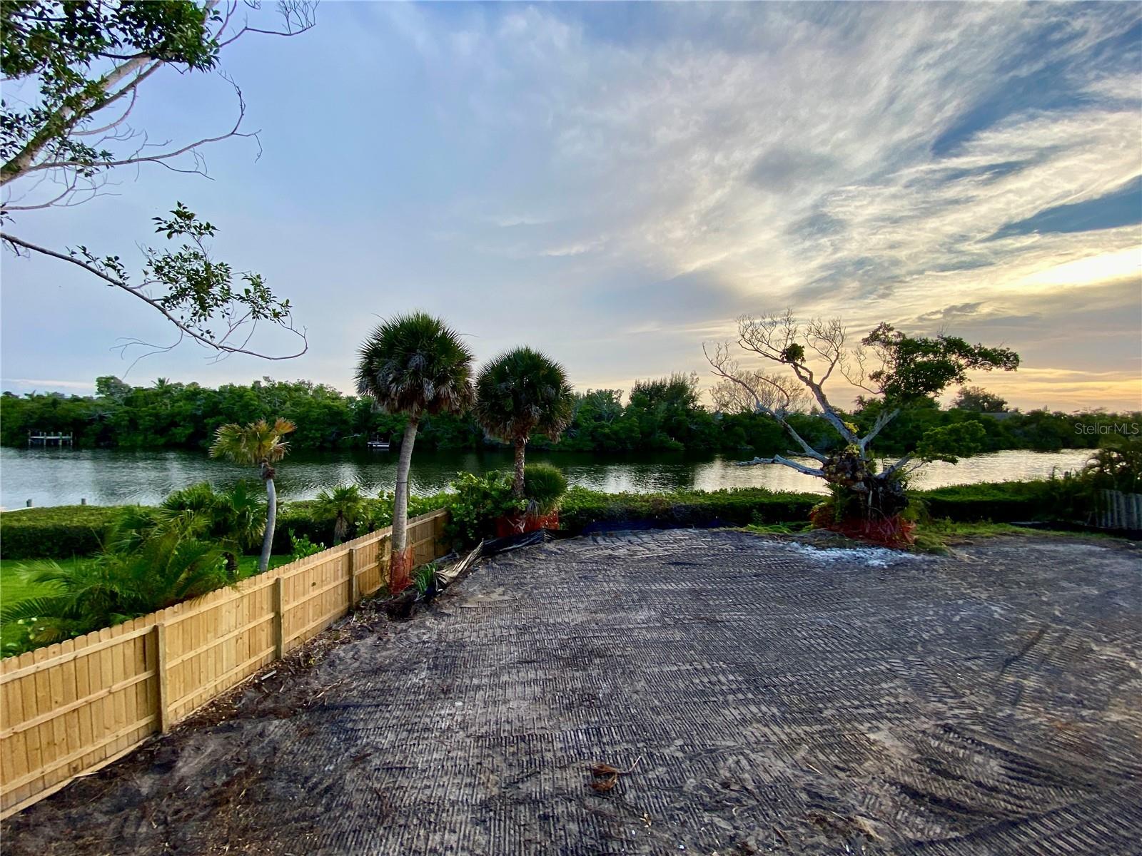 7820 MIDNIGHT PASS, SARASOTA, FL — photo 15