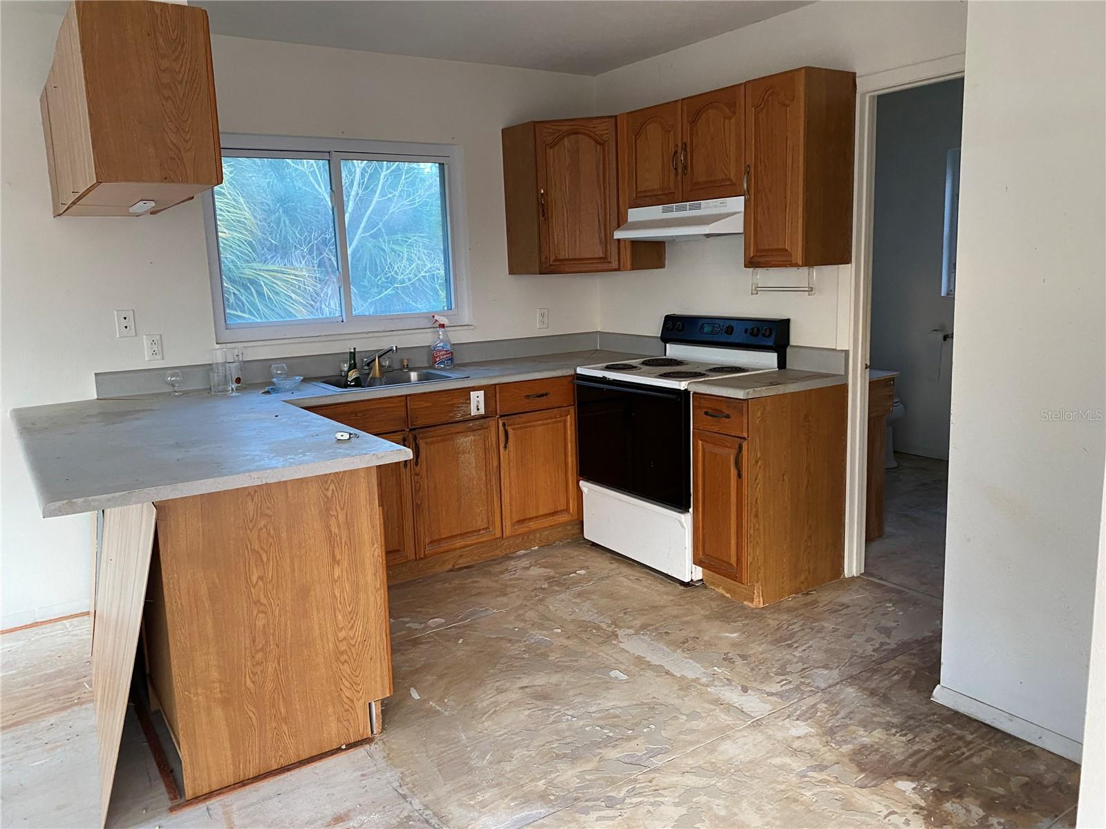7820 MIDNIGHT PASS, SARASOTA, FL — photo 17